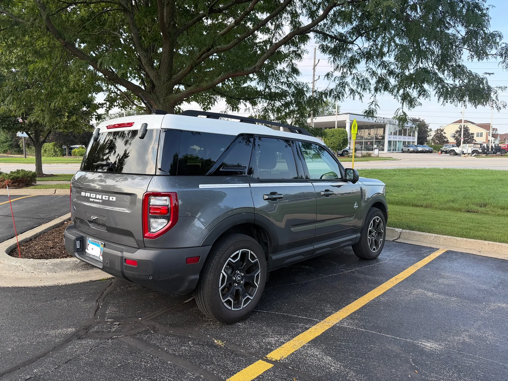 Ford Bronco Sport Wrapped top white and pinstripes tempImagevx5QWt