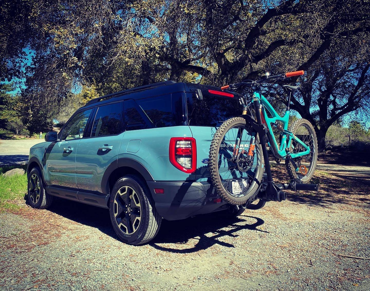 Ford Bronco Sport Mountain bikes and Broncos B45BF9FD-B232-49E3-A500-5CA45ECF30A3