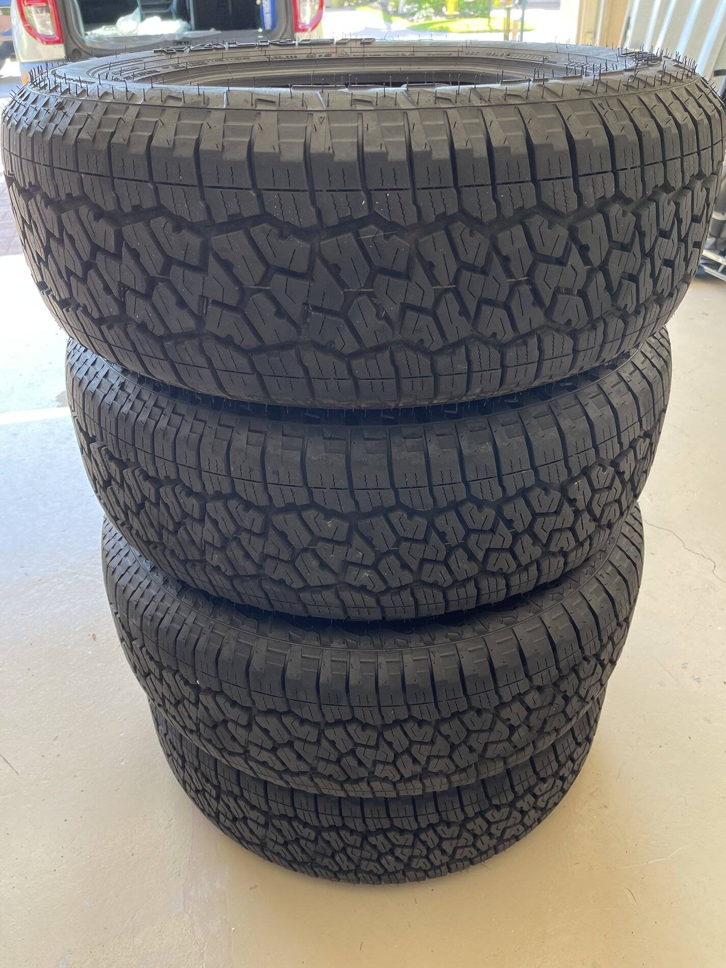 Ford Bronco Sport 235/65 R17 Falken Wildpeak Take-Offs A6603037-CE73-4436-B65C-1299730C9210