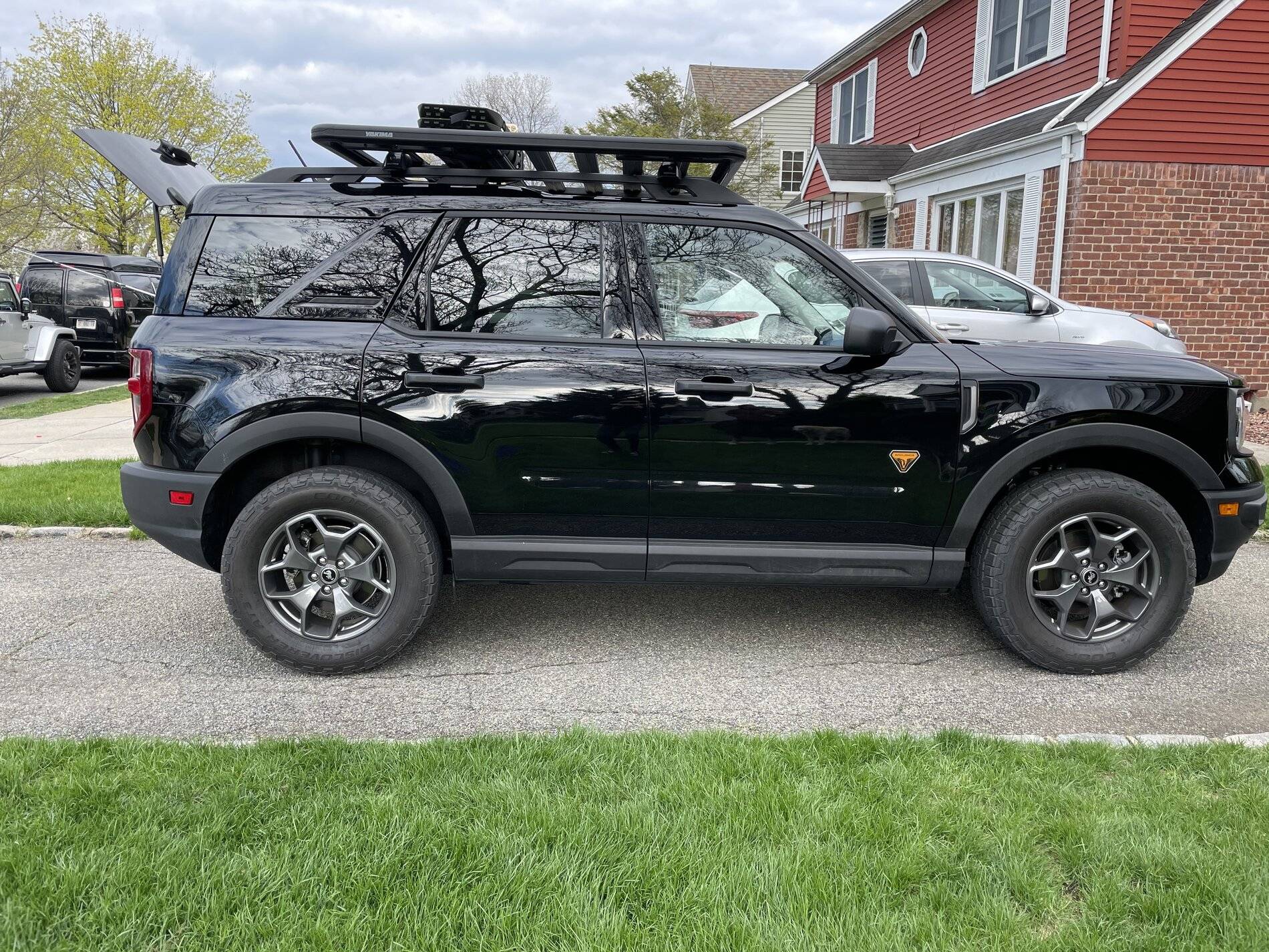 Ford Bronco Sport Trail rig! Yakima platform rack installed. Still more to add 66B4F184-4B5A-4443-919E-9F14D54977FC