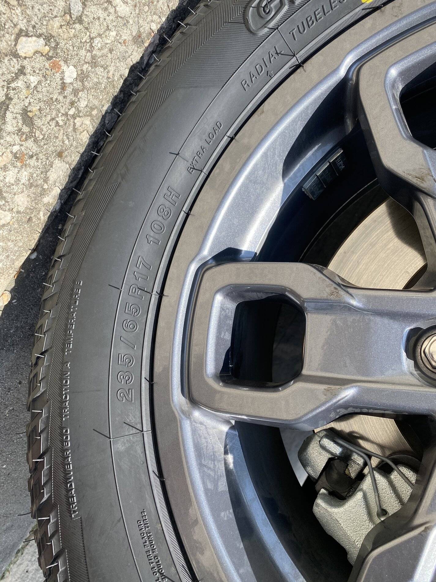 Ford Bronco Sport 235/65/17 GREAT 93A8A56E-7D85-4FA5-A4FA-5B0E5467C142