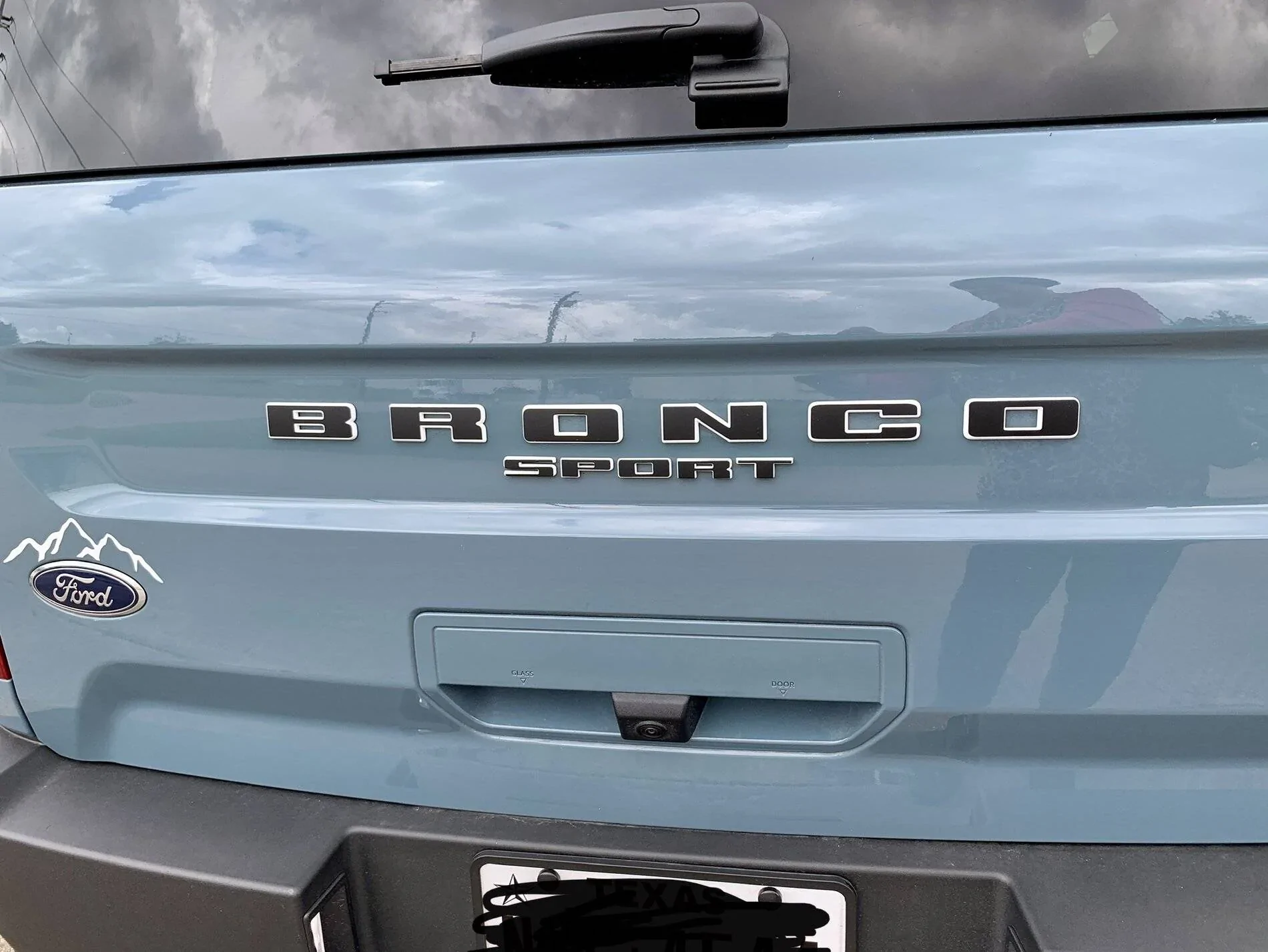 Ford Bronco Sport Anyone doing vinyl graphics? IMG_5228